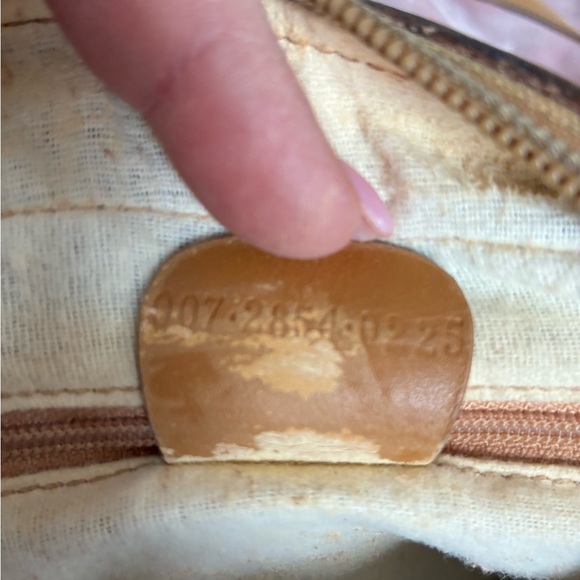 Authentic Gucci Tan and Brown Vintage Crossbody Bag - Rare - Picture 12 of 16